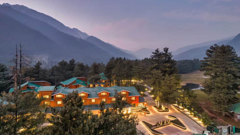 Kashmir-Tourism.jpg