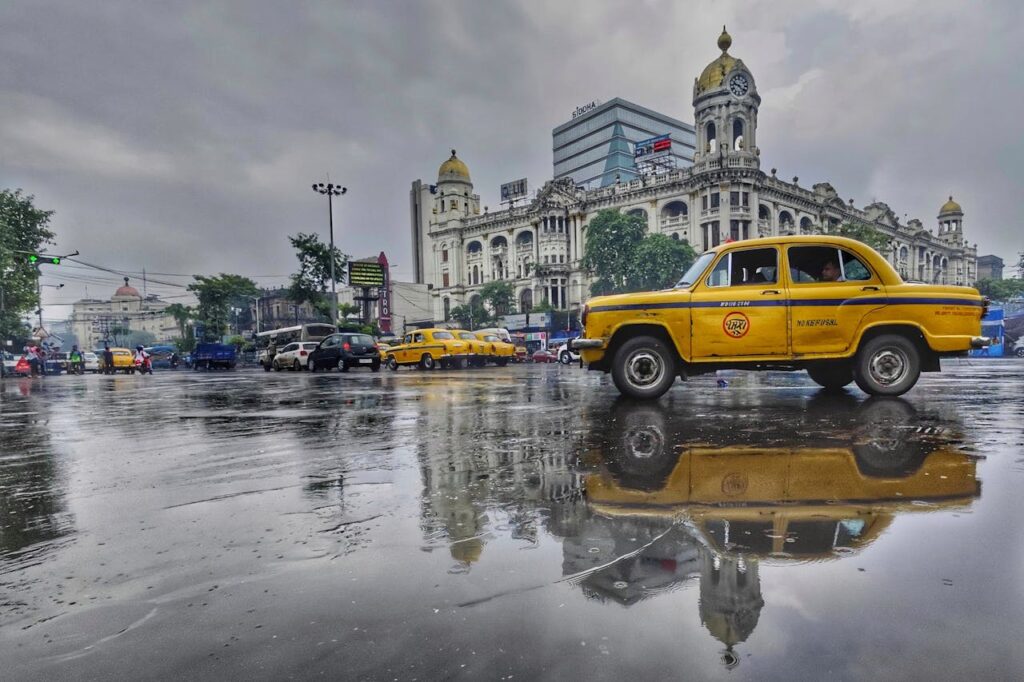 Monsoon-in-Kolkata-01.jpg