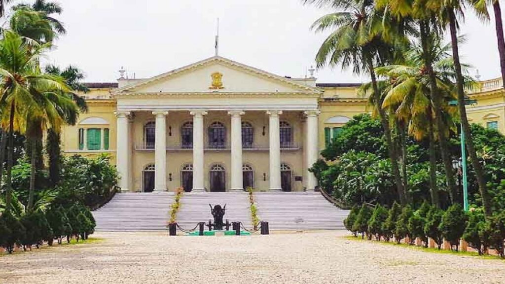 raj-bhaban-kolkata.jpg