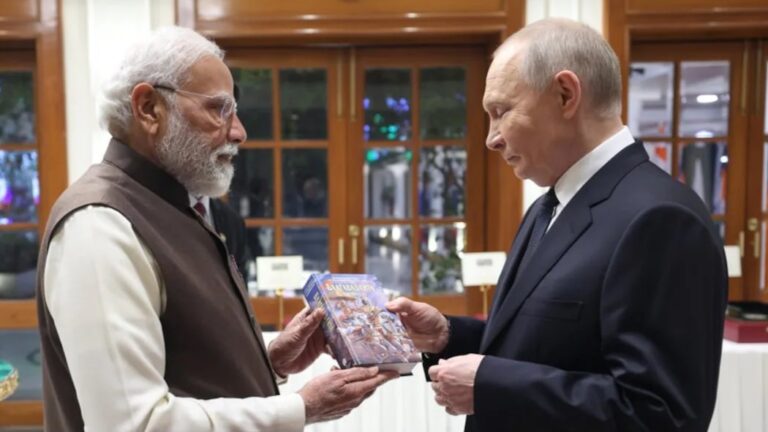 ugdb0u8k_putin-and-pm-modi_625x300_05_December_25.jpeg