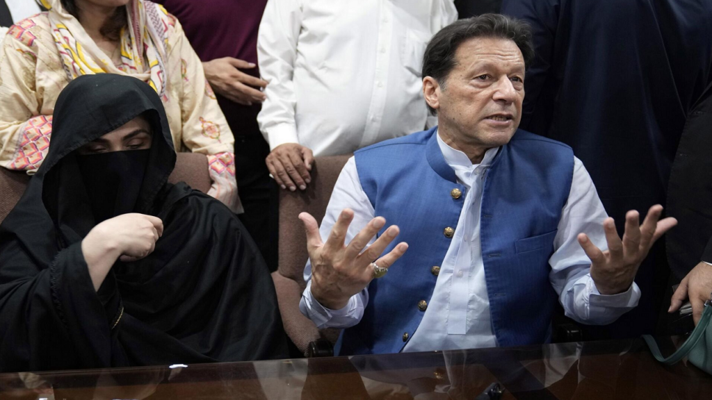 imran-khan-bushar-bibi.png