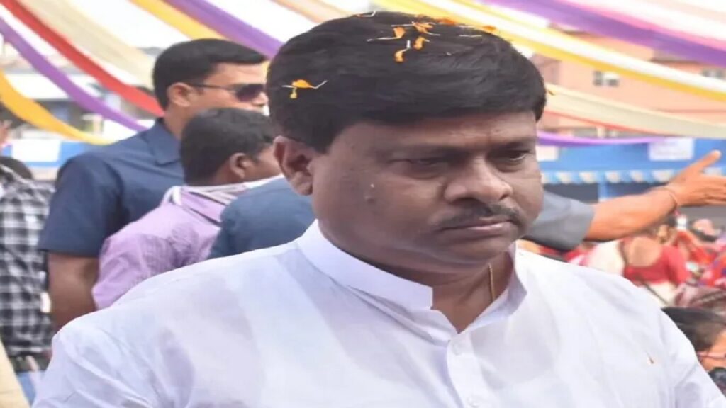 DILIP.jpg