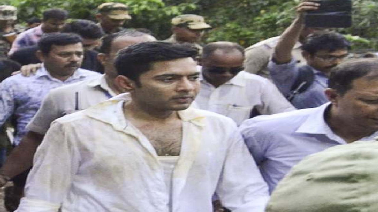 abhi.jpg