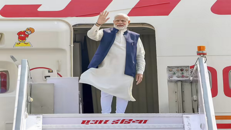 modi-airplane.png
