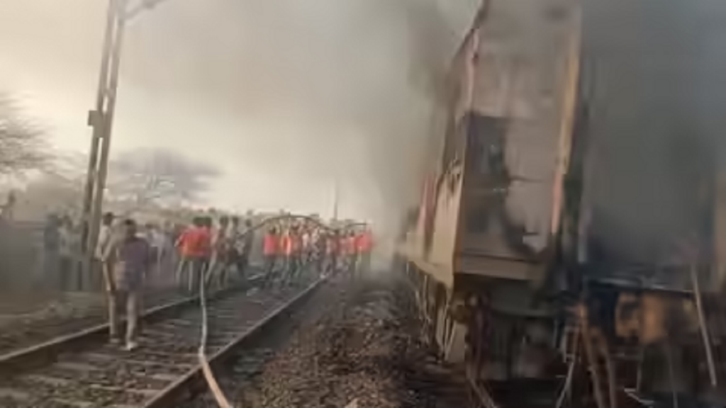 rajhdhani-express-fire.png