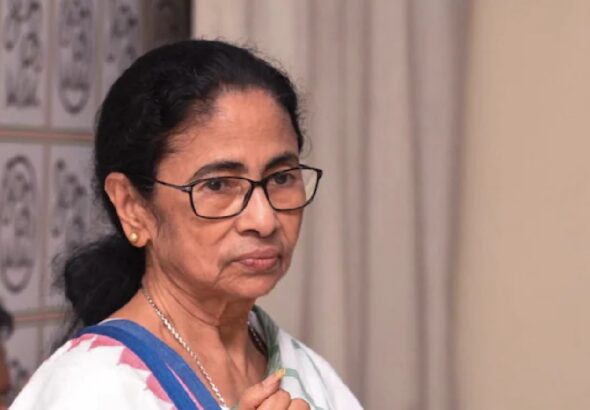 MAMATA-AAA.jpg