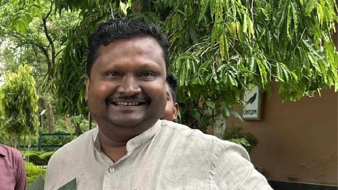 PRAKASH.jpg