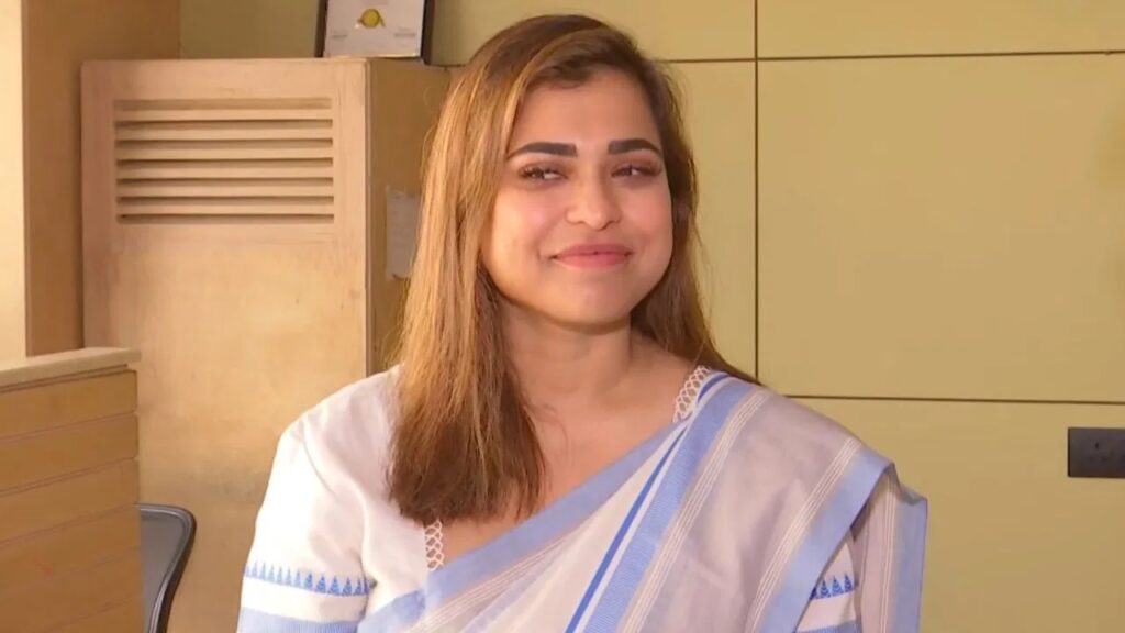 SHREYA.jpg