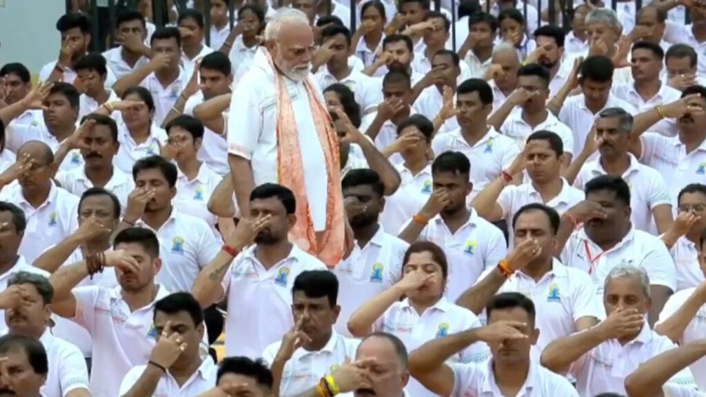 yoga_day_1280x720.jpg