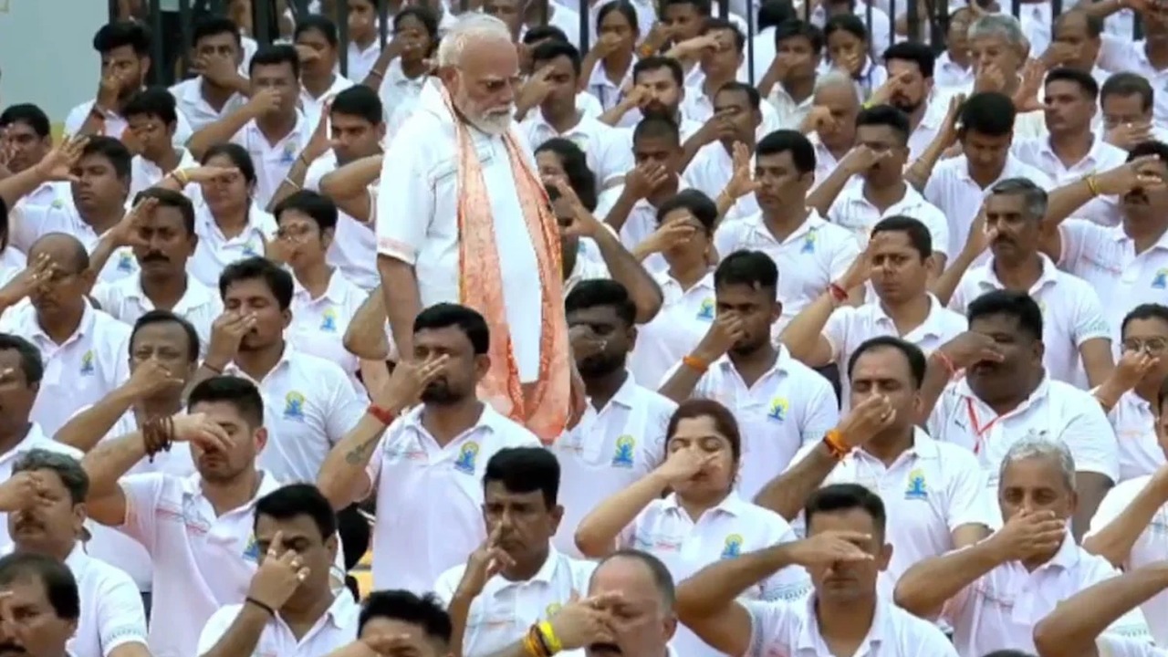 yoga_day_1280x720.jpg