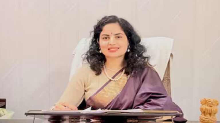 seema.jpg