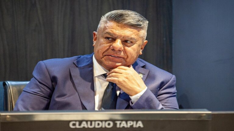 tapia.jpg