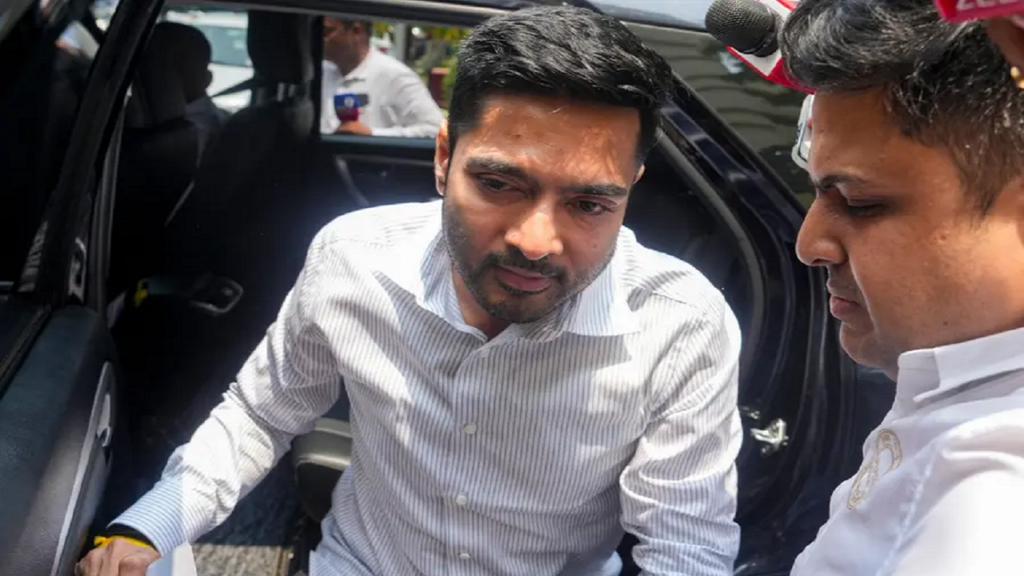 abhishek-2.png
