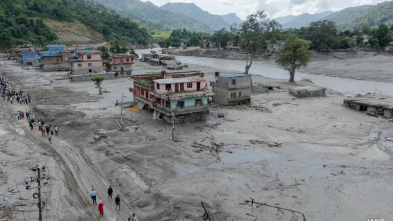 nepal-flood1.jpg