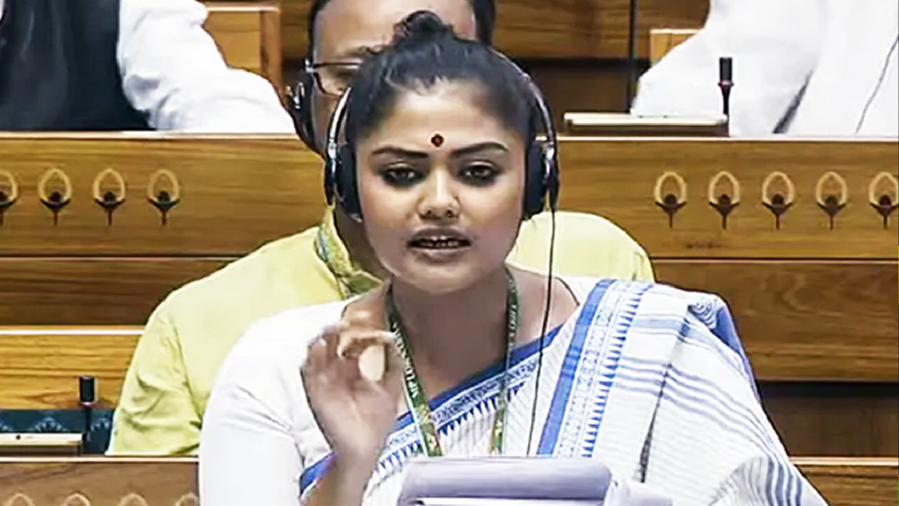 sayaoni-ghosh.png
