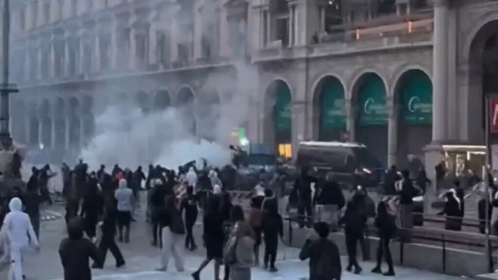 italy-protest-1.jpg