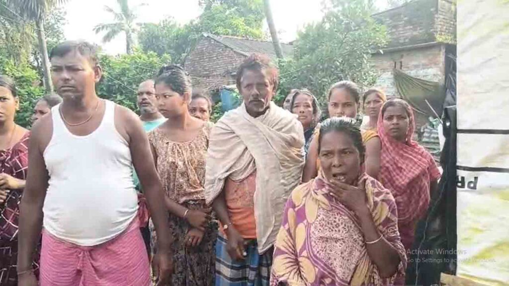 শ্লীলতাহানির-অভিযোগে-মথুরাপুরে-সংঘর্ষ.jpg